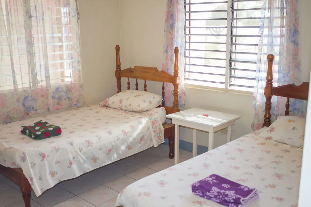 Hotel Golden Sands Guest House Treasure Beach
