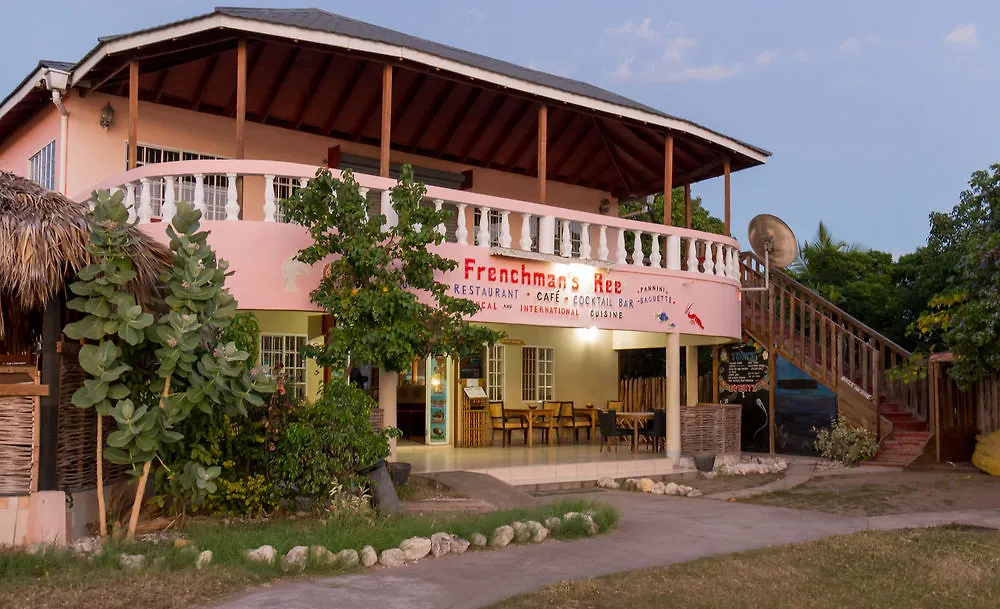 Hotel Golden Sands Guest House Treasure Beach